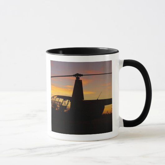 Mug Hélicoptère Robinson R44 au coucher du soleil (Droite)