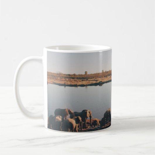 MUG HERBE D'EAU POTABLE ÉLÉPHANTE DU LAC (Gauche)