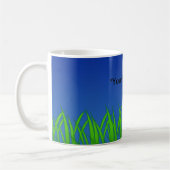 Mug Herbe verte contre le ciel bleu clair (Gauche)