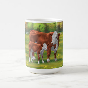 Mug Hereford Cow & Cute Calf dans les pâturages d'été