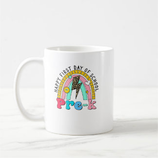 Mug heureux premier jour de l'école pré-k arc-en-ciel