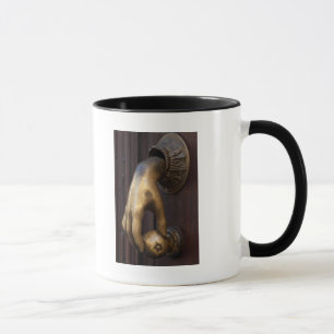 Mug Heurtoir de porte main gros plan, Mexique