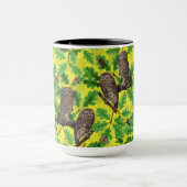 Mug Hiboux dans la forêt sur fond jaune citron (Centre)