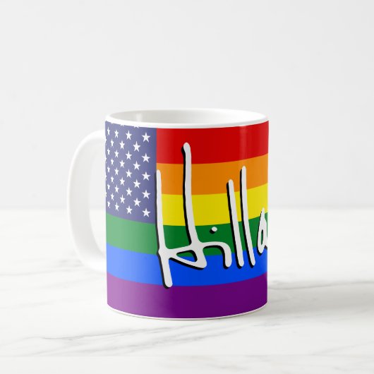 MUG HILLARY "DRAPEAU DE GAY PRIDE " (Devant gauche)