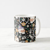 Mug Hippie Halloween Skulls et Fleurs Motif (Devant droit)