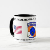 Mug historique de la 35e brigade des transmissions (Devant gauche)