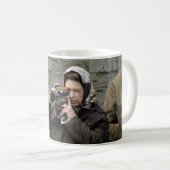 Mug HM Queen Elizabeth Camera Souriez ! (Devant droit)