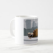 Mug Homeless Man Holding Help Sign Urban Poverty (Devant gauche)