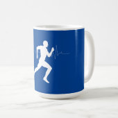 Mug Homme coureurs Silhouette sur Arrière - plan bleu (Devant droit)