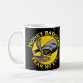 Mug Honey Badgers ne crains pas mal Jaune effrayant An (Gauche)