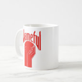 Mug Honte grande chemise graphique (Devant gauche)
