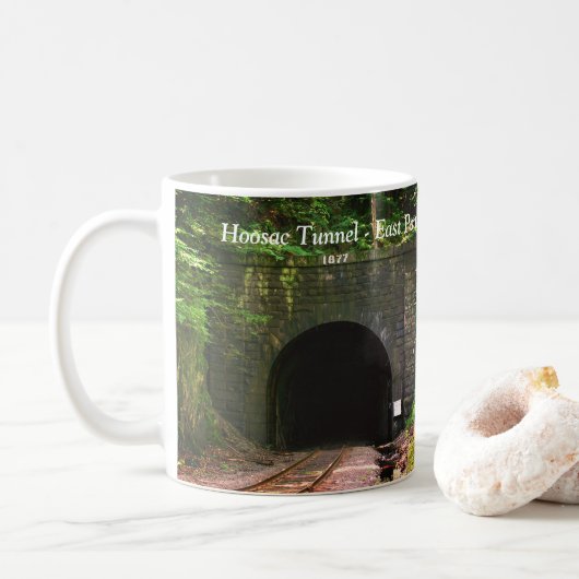 Mug Hoosac Tunnel East Portal Floride MA (Avec donut)