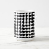 Mug Houndstooth BW Rpt Motif (Centre)