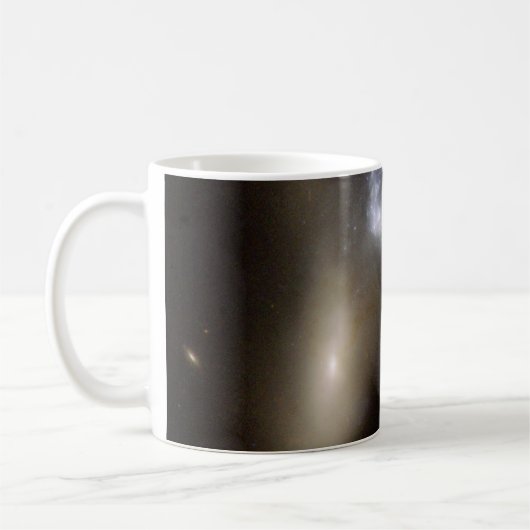 Mug Hubble interagissant Galaxy NGC 454 (Gauche)