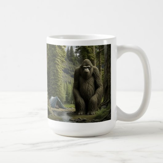 Mug Huge Bigfoot assis dans les bois (Droite)