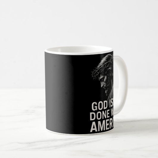 Mug Hugvyn God Isn’t Done With America Christian Faith (Devant droit)