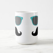 Mug Humour bleu noir de lunettes de soleil de (Centre)