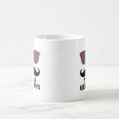 Mug Humour de moustache avec les lunettes de soleil (Centre)
