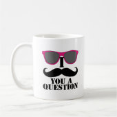 Mug Humour de moustache avec les lunettes de soleil (Gauche)