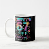 Mug I Survived 67 Days Of Kindergarten Funny Six Seven (Gauche)