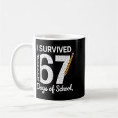 Mug I Survived 67 Days Of School  (Gauche)
