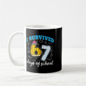 Mug I Survived 67 Days Of School Funny 67 Teachers Stu (Gauche)