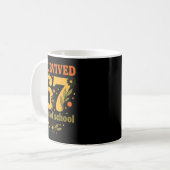 Mug I Survived 67 Days Of School Funny 6 7 Teachers Th (Devant gauche)