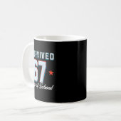 Mug I Survived 67 Days Of School Funny Teacher And Stu (Devant gauche)