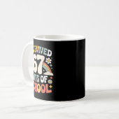 Mug I Survived 67 Days Of School Funny Teacher And Stu (Devant gauche)