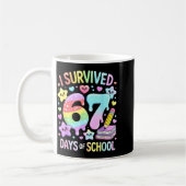 Mug I Survived 67 Days Of School - Funny Teachers Stud (Gauche)