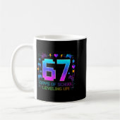 Mug I Survived 67 Days Of School Retro Gamer Level Up  (Gauche)
