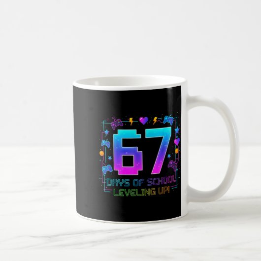 Mug I Survived 67 Days Of School Retro Gamer Level Up  (Droite)