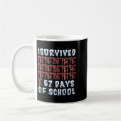 Mug I Survived 67 Days Of School Xmas Candy Cane Tally (Gauche)