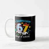 Mug I Survived 67th Day Of School Six Seven Kids (Gauche)