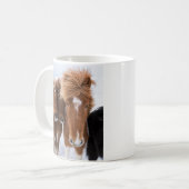 Mug Icelandic Horses nuzzle (Devant gauche)