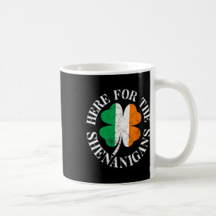 Mug Ici pour la Shenanigan Drapeau Américain Irlandais
