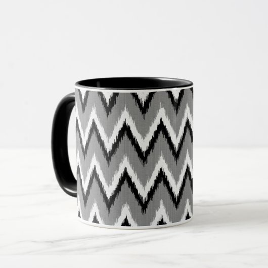 Mug Ikat Chevron Rayures - Gris, Noir & Blanc (Devant gauche)
