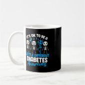 Mug Il est acceptable d'être un peu différent des spéc (Gauche)