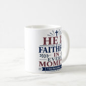Mug Il Est Fidèle À Chaque Instant Élégante Foi Basée (Devant droit)