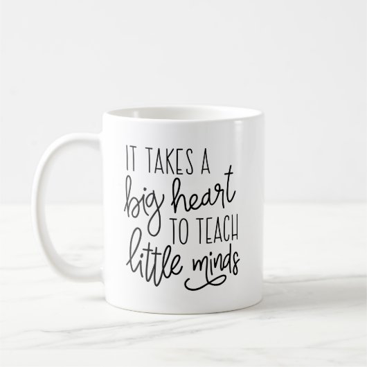 Mug Il faut un grand coeur pour apprendre les petits e (Gauche)