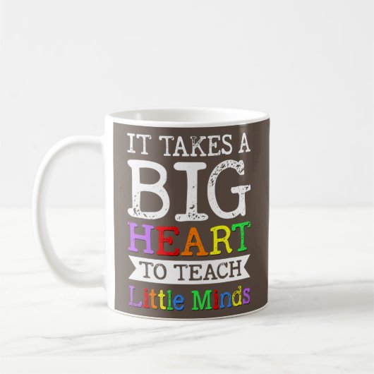 Mug Il faut un grand coeur pour apprendre les petits e (Gauche)