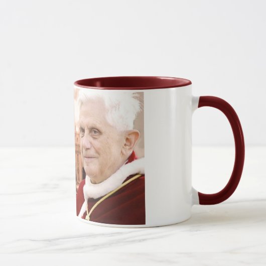 Mug Il mange Bénir XVI (Droite)