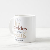 Mug Il Pourvoit à Ce Qu'Il Appelle Promesse des Écritu (Devant gauche)