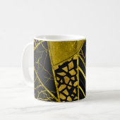 Mug Illusion de texture du triangle noir or (Devant gauche)