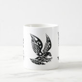 Mug Illustration de l'aigle tribal noir (Centre)