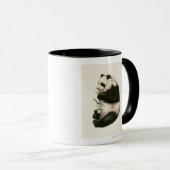 Mug Illustration de panda géant alimentant sur le (Devant droit)