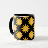 Mug Illustration de soleil brillant sur fond noir moti (Devant gauche)