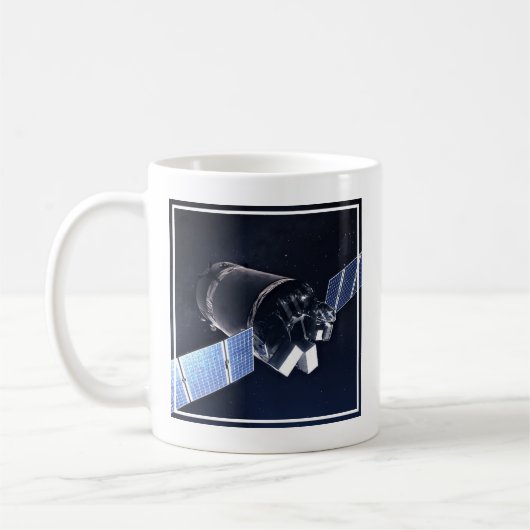 Mug Illustration Du Dragon Xl Spacecraft. (Gauche)