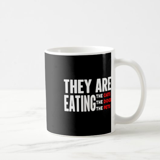 Mug Ils mangent les chiens - ils mangent les chats (Droite)