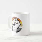 Mug Impression de cercle de poing de fierté d'ours (Devant gauche)